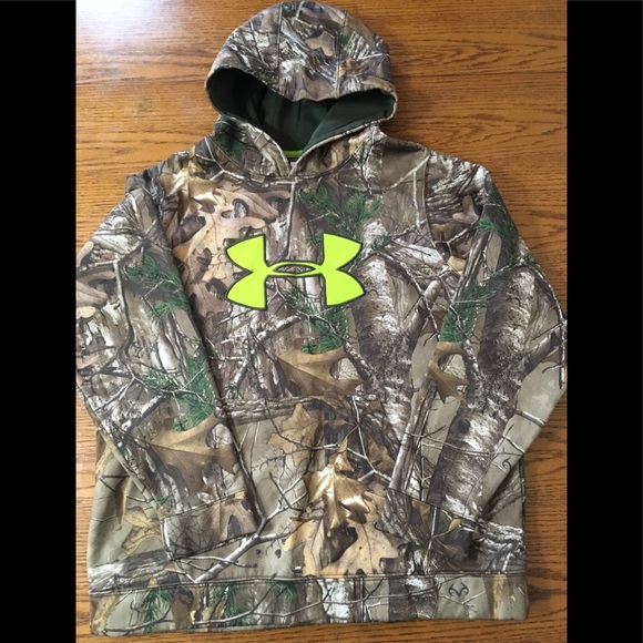 LIKE NEW Under Armour Camo H2O repellent StormGear - Picture 1 of 3